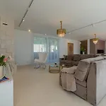 Vila Posh Zadarvillas *