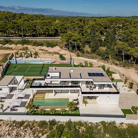 Posh Zadarvillas Willa *