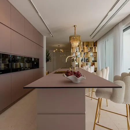 Posh Zadarvillas * ザダル