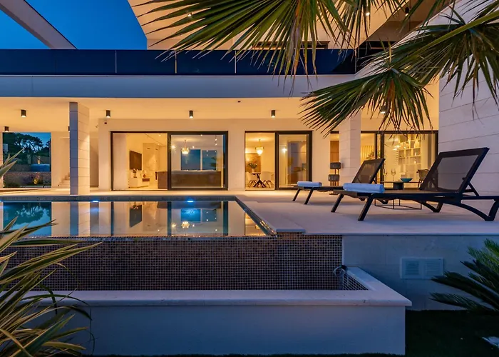 Posh Zadarvillas Vila